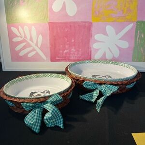 Teamson vintage casserole dishes with basket holders. 8 pounds